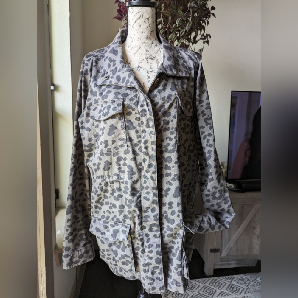 Knox rose green leopard print lightweight military style jacket